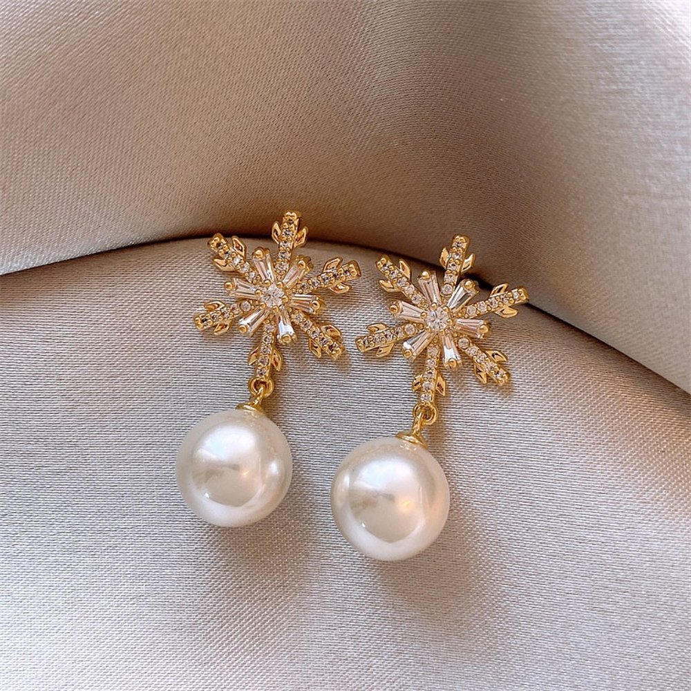 GOLICC Christmas Snowflake Pearl Earrings - Picture 11 of 12